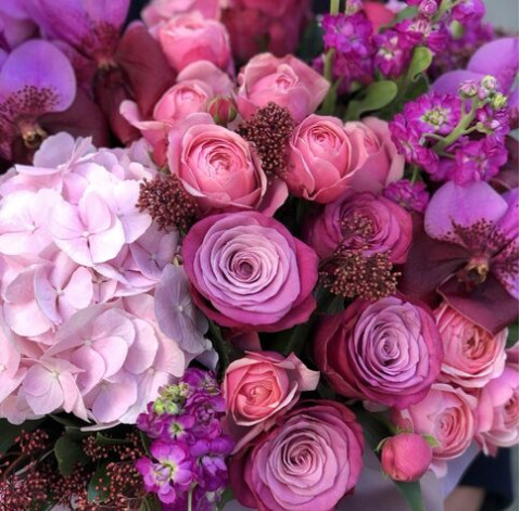 Квіткова композиція Рандеву 5 доставка квітів