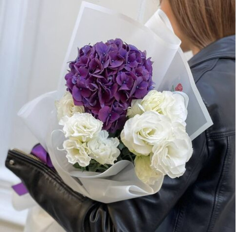 Букет Снігова ожина 2 доставка квітів