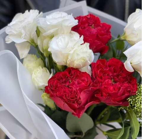 Букет Червоні вогні 4 доставка квітів