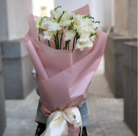 Bouquet 21 freesia 2 Flower delivery