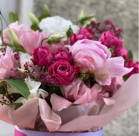 Floral Arrangement Pink Shimmer 3 Flower delivery