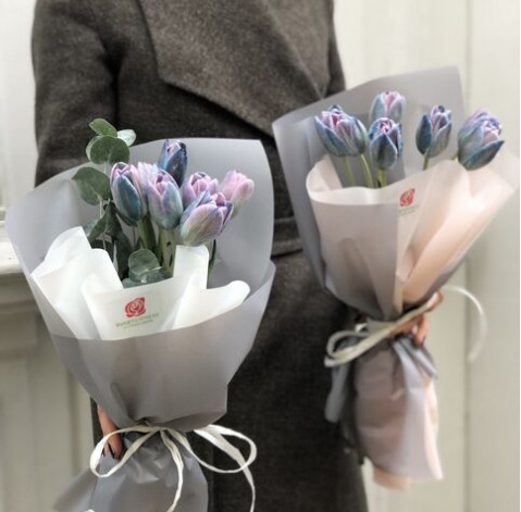 Bouquet of 7 tulips Mystic 1 Flower delivery