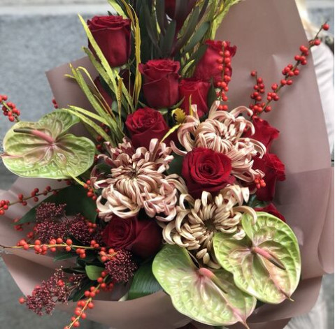 Букет Тріумф 3 доставка квітів