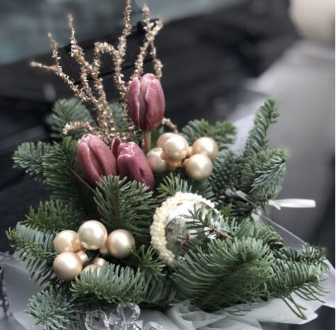 Новорічна композиція Бордо 3 доставка квітів