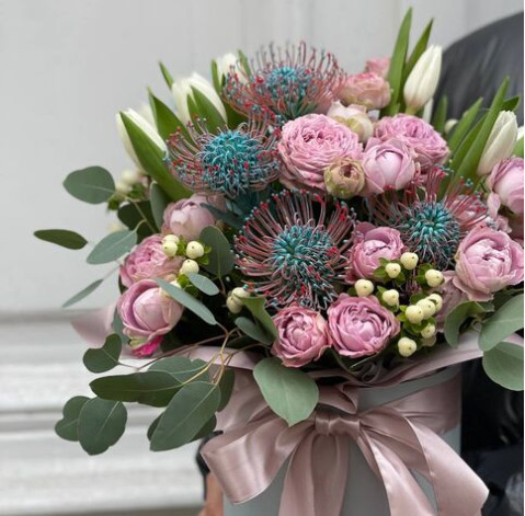 Квіткова композиція Неземна краса 2 доставка квітів