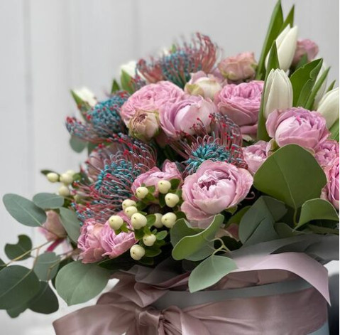 Квіткова композиція Неземна краса 4 доставка квітів