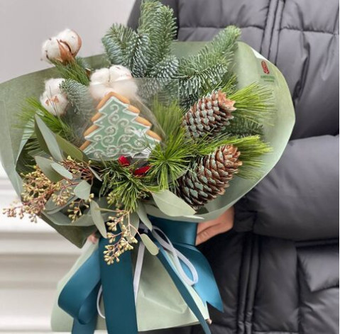 Новорічний букет Ялинка 4 доставка квітів
