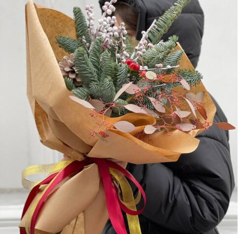 Букет Зимові мотиви 2 доставка квітів