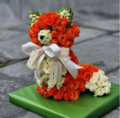 Квіткова композиція Лисиця 2 доставка квітів