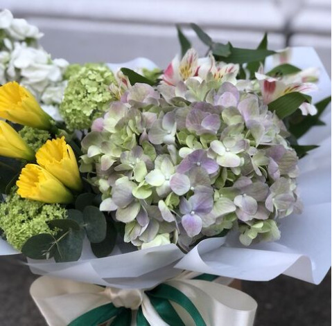 Квіткова композиція Мохіто 5 доставка квітів