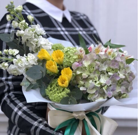 Квіткова композиція Мохіто 2 доставка квітів