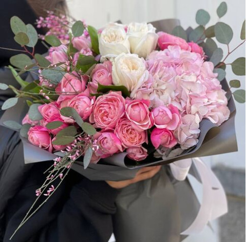 Букет Крила натхнення 3 доставка квітів