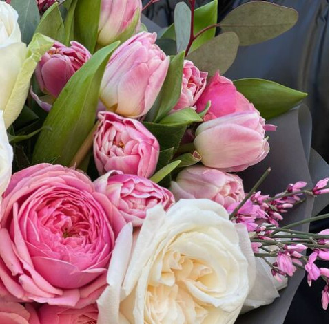 Букет Мрійлива квіткова гама 4 доставка квітів