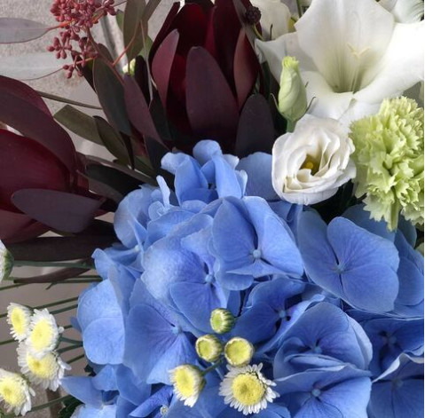 Квіткова композиція Чарівний час 4 доставка квітів