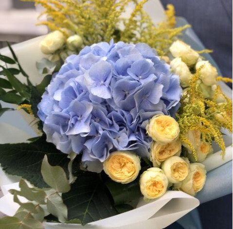 Букет Рідні кольори 3 доставка квітів