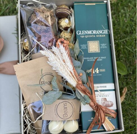 Подарунковий бокс Віп 2 доставка квітів