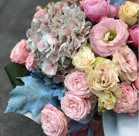 Квіткова композиція Квіткове блаженство 4 доставка квітів