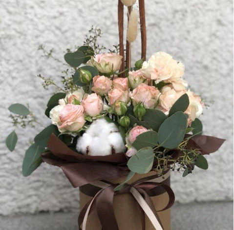 Квіткова композиція Кавова бавовна 4 доставка квітів