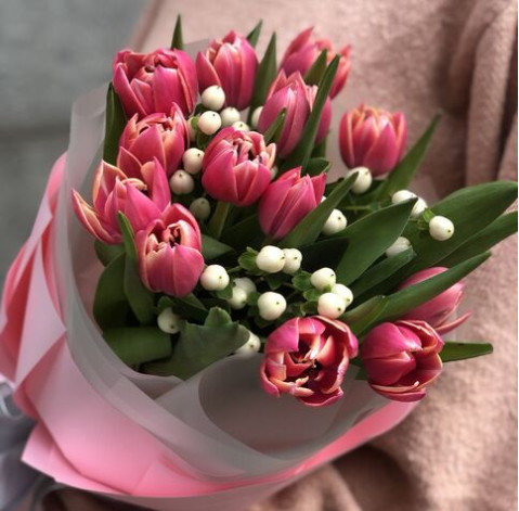 Букет 15 тюльпанов Коламбус 4 доставка цветов