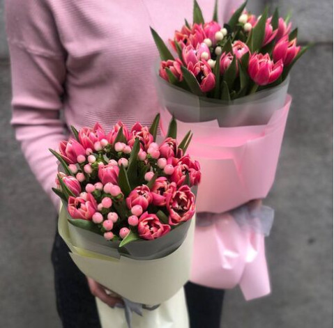 Букет 13 тюльпанов Коламбус 2 доставка цветов