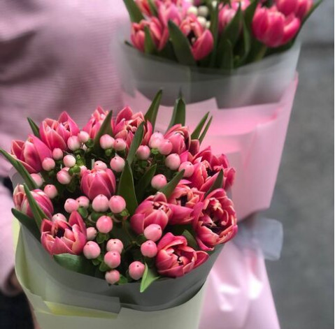 Букет 13 тюльпанов Коламбус 4 доставка цветов