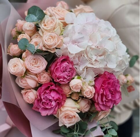 Букет Таємна зустріч 2 доставка квітів