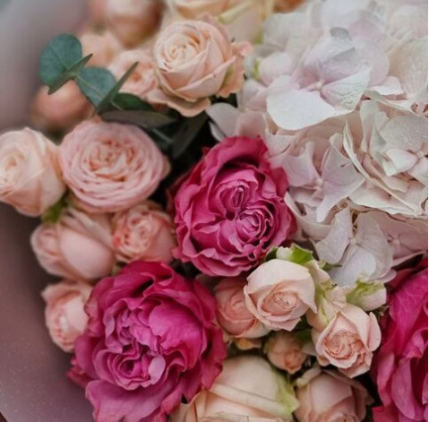 Букет Таємна зустріч 3 доставка квітів