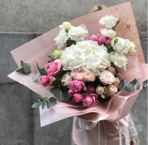 Bouquet Charm 2 Flower delivery