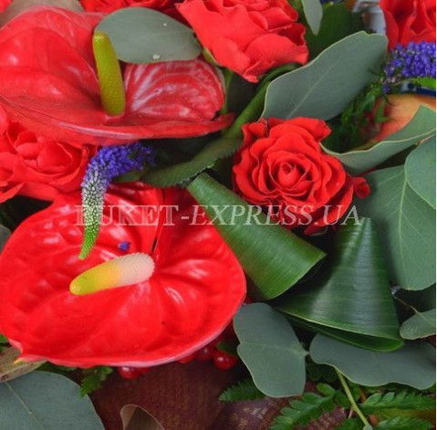 Подарунковий кошик Чоловічий 3 доставка квітів