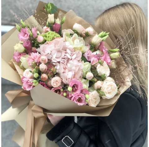 Букет Малиновий латте 3 доставка квітів