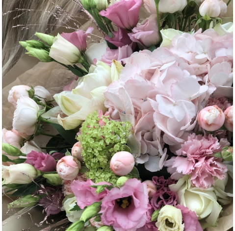 Букет Малиновий латте 4 доставка квітів