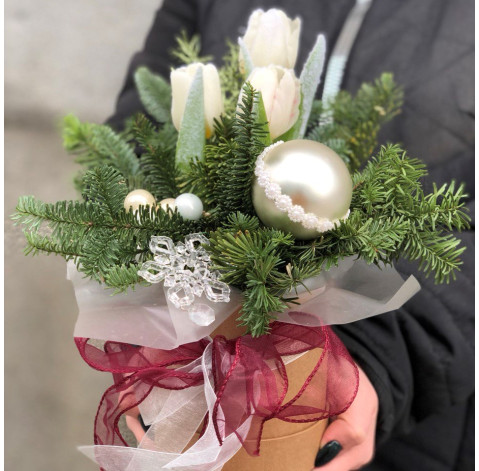 Christmas composition Winter tulips 4 Flower delivery