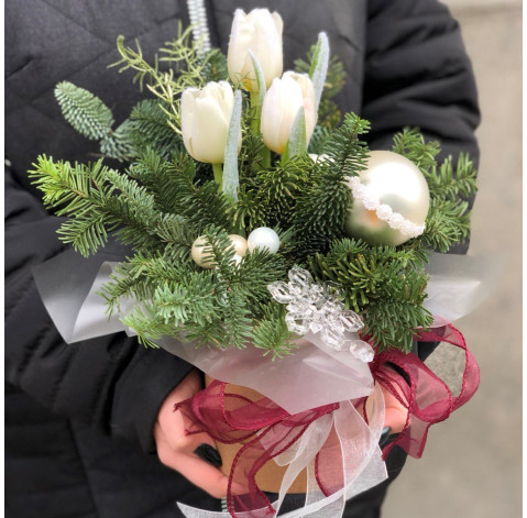 Christmas composition Winter tulips 3 Flower delivery