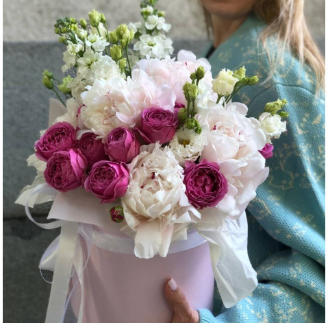 Квіткова композиція Хмарка 2 доставка квітів