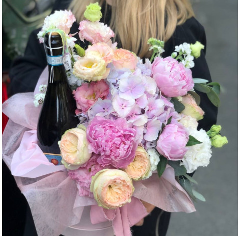 Flower arrangement with Bubble drink 2 Flower delivery