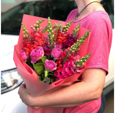 Bouquet Neon 1 Flower delivery
