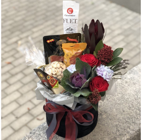Flower arrangement with sausage and cheese 2 Flower delivery