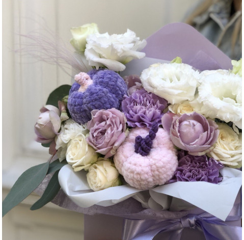 Квіткова композиція Гарбузики 4 доставка квітів