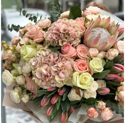 Bouquet of Peaches in the snow 2 Flower delivery