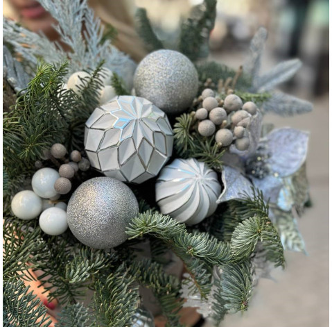 New Year's compositions Frost 2 Flower delivery