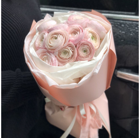 Bouquet of 11 ranunculus 1 Flower delivery