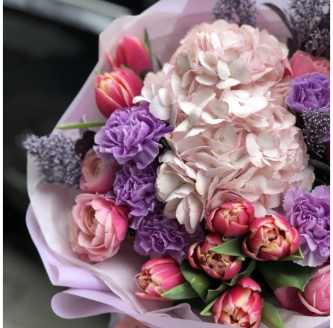 Bouquet Contrast 3 Flower delivery