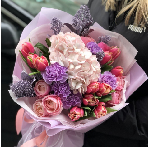 Bouquet Contrast 2 Flower delivery