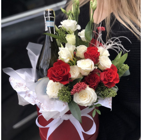 Flower arrangement with drink Red and white 2 Flower delivery