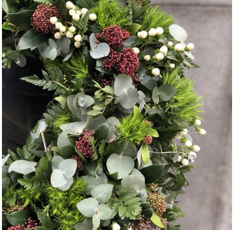 Круглий вінок із зелені 5 доставка квітів