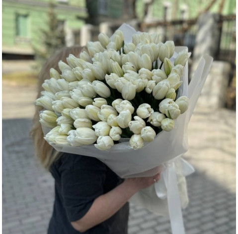 Букет 151 білий тюльпан 2 доставка квітів