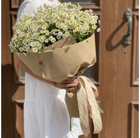Bouquet 25 tanacetum daisies 1 Flower delivery