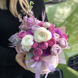 Flower arrangement Bright moment Flower delivery