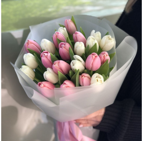 Букет 23 тюльпани 3 доставка квітів