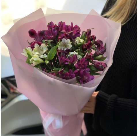 Букет 7 альстромерій 2 доставка квітів